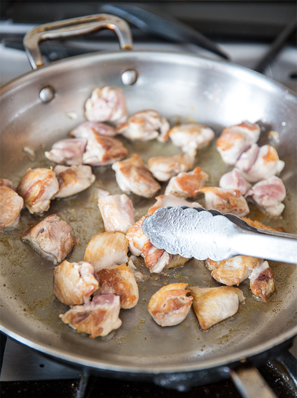 Вторая фотография к инструкции по приготовлению рецепта Куриные ножки в медовом соусе с кунжутом