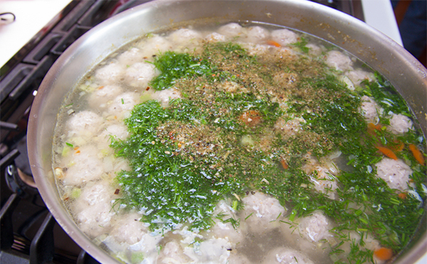 Пятнадцатая фотография к инструкции по приготовлению рецепта Суп с фрикадельками