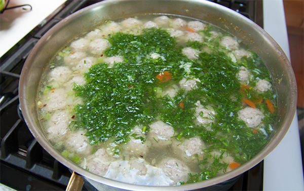 Четырнадцатая фотография к инструкции по приготовлению рецепта Суп с фрикадельками