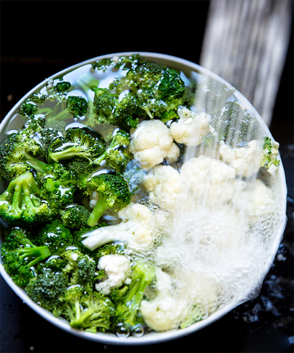 Первая фотография к инструкции по приготовлению рецепта Сырная запеканка из цветной капусты и брокколи