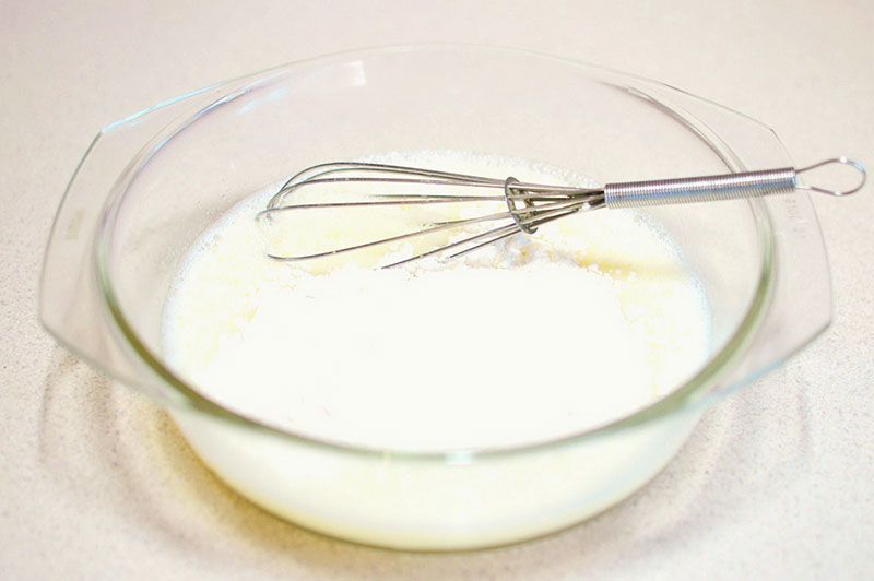 Четвертая фотография к инструкции по приготовлению рецепта Блинчики на молоке