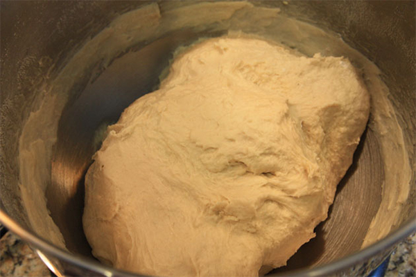 Пятая фотография к инструкции по приготовлению рецепта Домашние пельмени с фаршем из теста на кефире