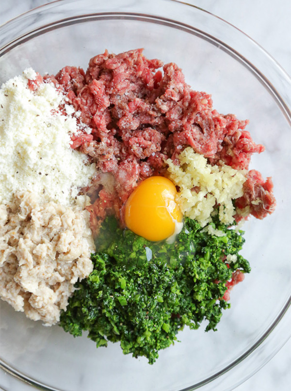 Вторая фотография к инструкции по приготовлению рецепта Фрикадельки из говядины с рапини в томатном соусе