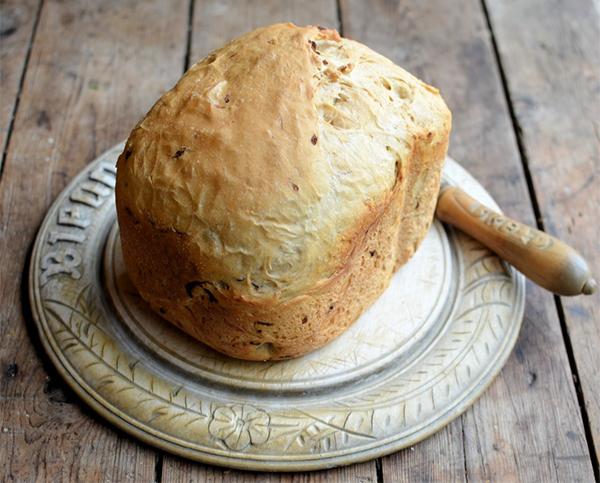 Третья фотография к инструкции по приготовлению рецепта Чесночный хлеб в хлебопечке