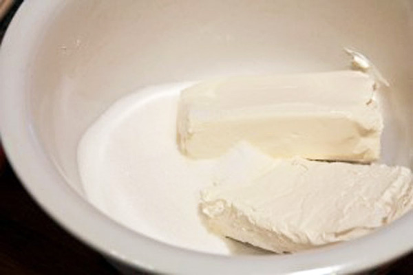 Первая фотография к инструкции по приготовлению рецепта Дениши со сливочным сыром