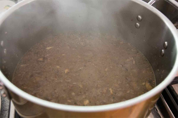 Вторая фотография к инструкции по приготовлению рецепта Крем-суп из шампиньонов