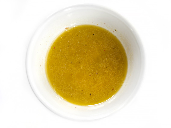 Первая фотография к инструкции по приготовлению рецепта Запеченные куриные грудки в лимонно-чесночном соусе