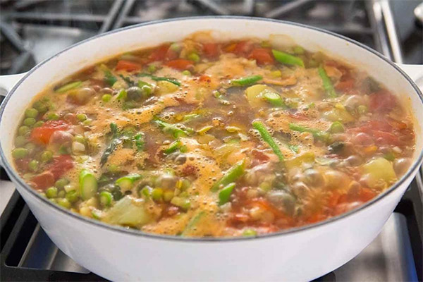 Восьмая фотография к инструкции по приготовлению рецепта Весенний суп минестроне