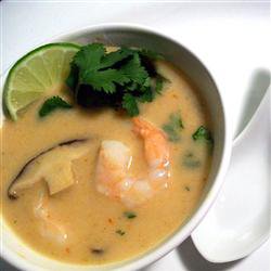 Тайский кокосовый суп с креветками