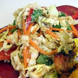 Азиатский салат из шинкованной капусты